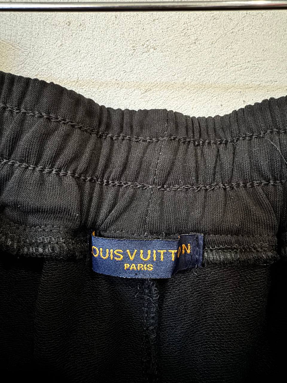 (S) Louis Vuitton