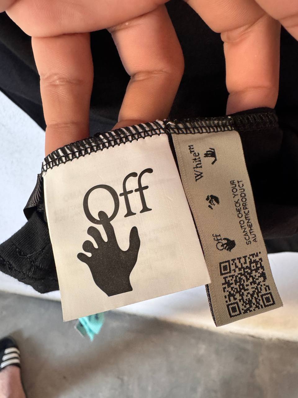 (XL) Off White