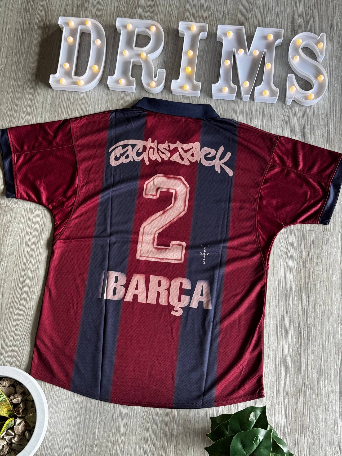 Barcelona x Travis Scott